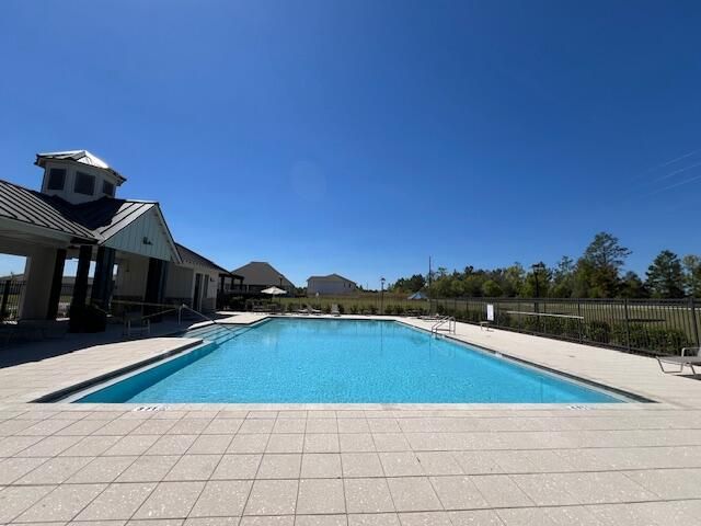 206 Laurel Hl Street, Crestview, FL 32539
