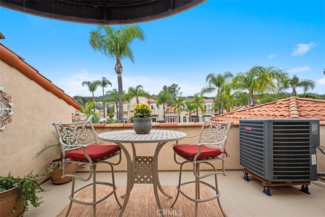 40 Via Barcaza, Coto De Caza, CA 92679