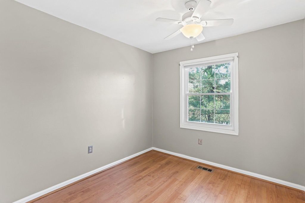 Image 12 of property listing at 1543 MARLBOROUGH, Crofton, MD 21114