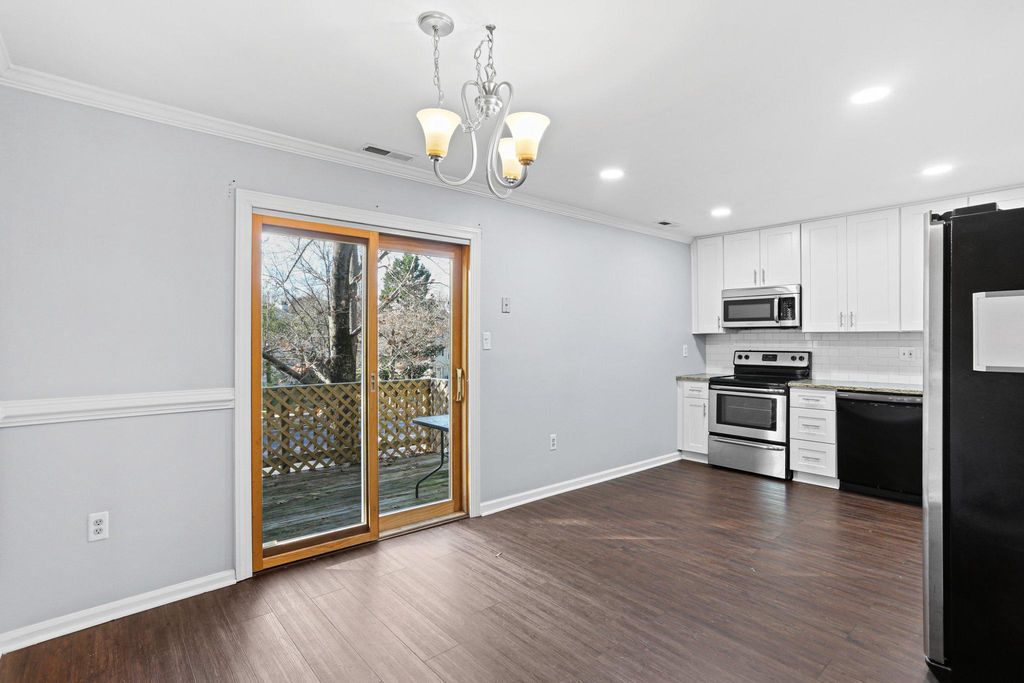 Image 5 of property listing at 1543 MARLBOROUGH, Crofton, MD 21114