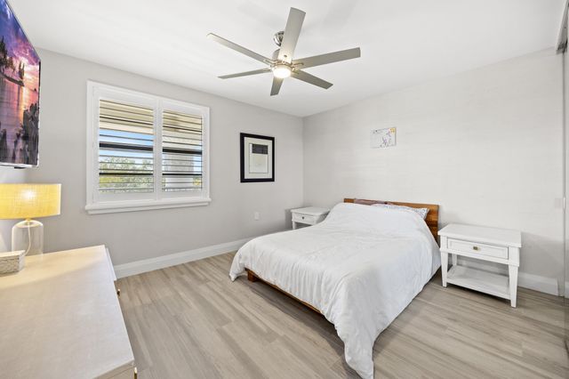 6061 Balboa Circle 403, Boca Raton, FL 33433