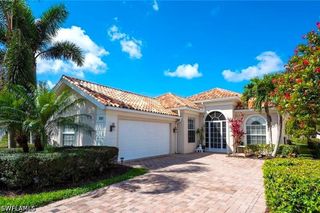 3917 Isla Ciudad CT, Naples, FL 34109