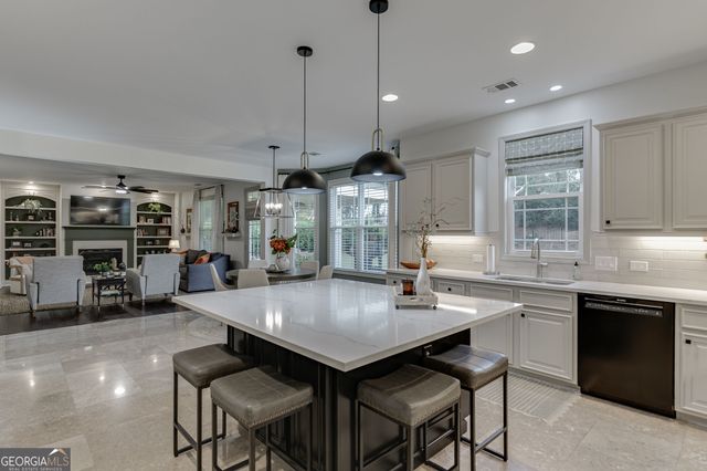 6179 Baybrook Trace, Hoschton, GA 30548