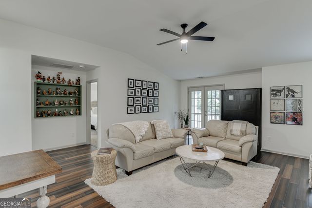 6179 Baybrook Trace, Hoschton, GA 30548