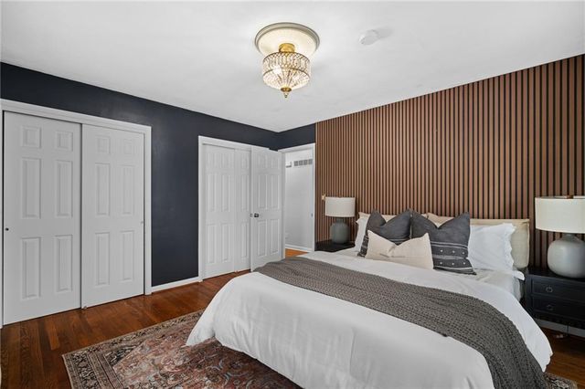 8505 Ward Parkway, Kansas City, MO 64114