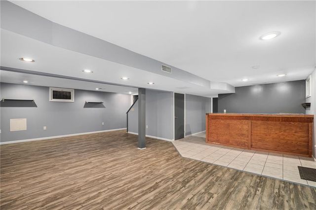 8505 Ward Parkway, Kansas City, MO 64114
