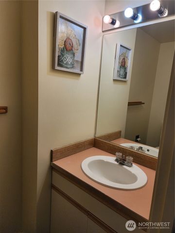 3605 93rd Avenue SE, Mercer Island, WA 98040