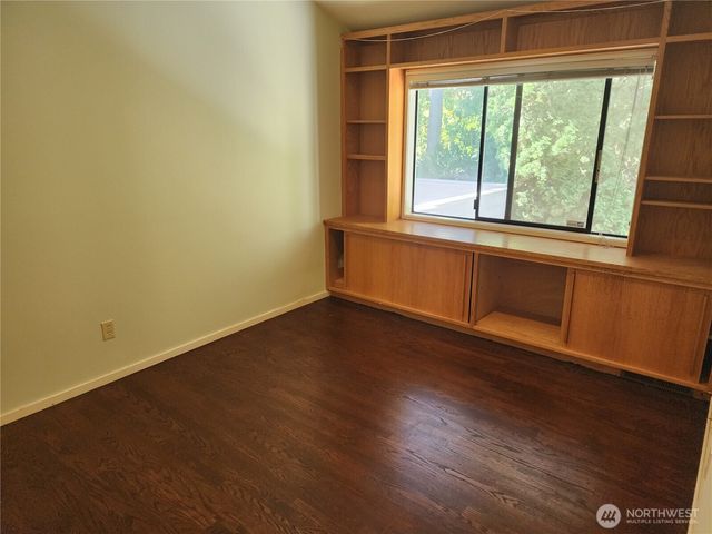 3605 93rd Avenue SE, Mercer Island, WA 98040