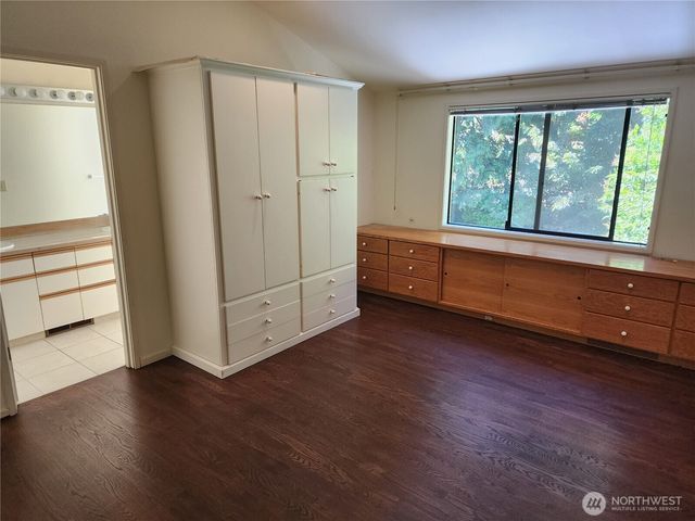 3605 93rd Avenue SE, Mercer Island, WA 98040