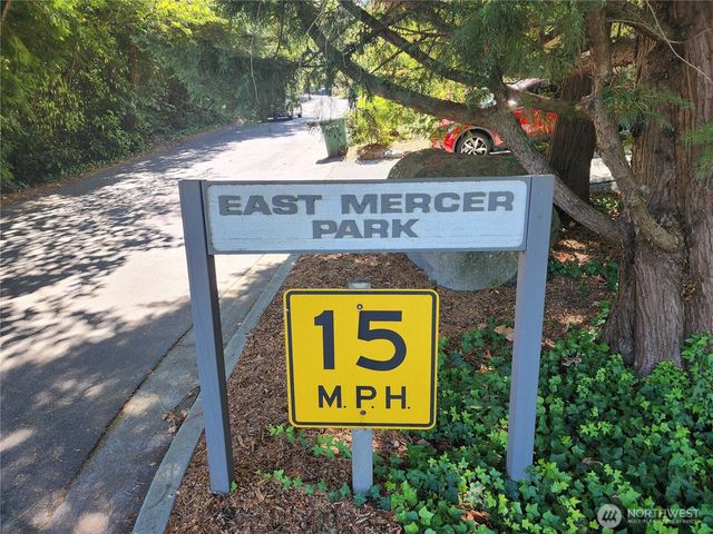 3605 93rd Avenue SE, Mercer Island, WA 98040