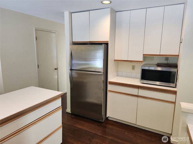 3605 93rd Avenue SE, Mercer Island, WA 98040