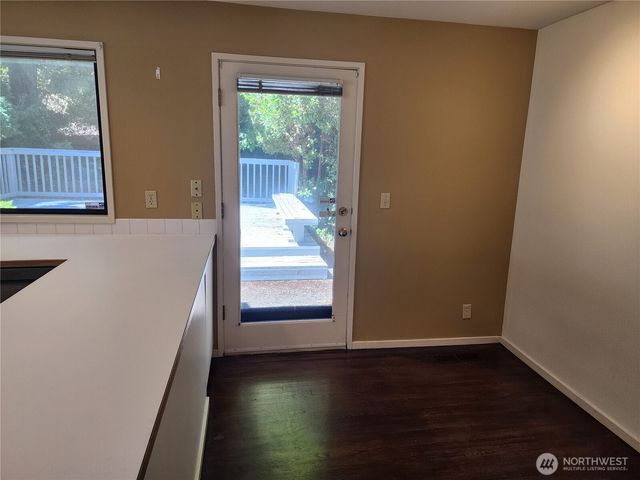 3605 93rd Avenue SE, Mercer Island, WA 98040