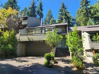 3605 93rd Avenue SE, Mercer Island, WA 98040