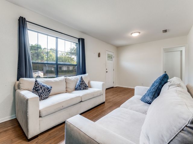 11528 Sinclair Avenue, Dallas, TX 75218