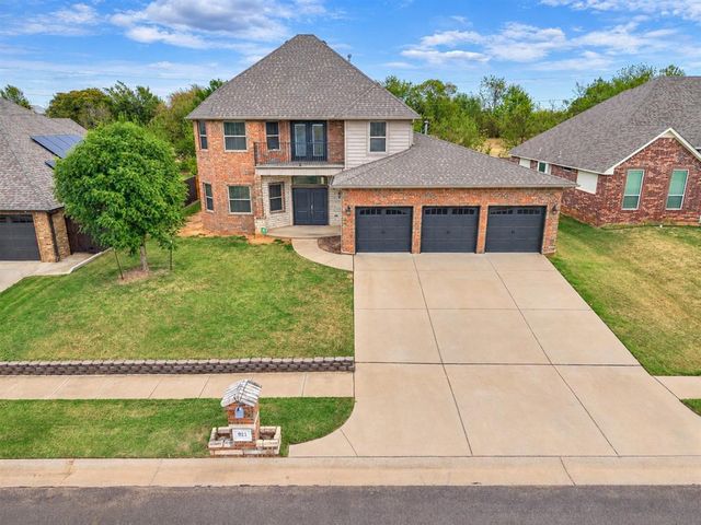 921 Siena Springs Drive, Norman, OK 73071