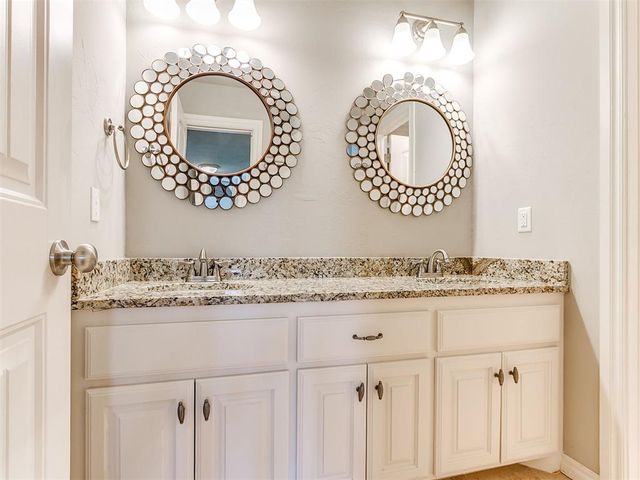 921 Siena Springs Drive, Norman, OK 73071