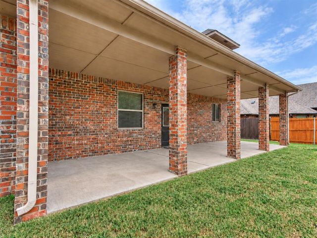 921 Siena Springs Drive, Norman, OK 73071