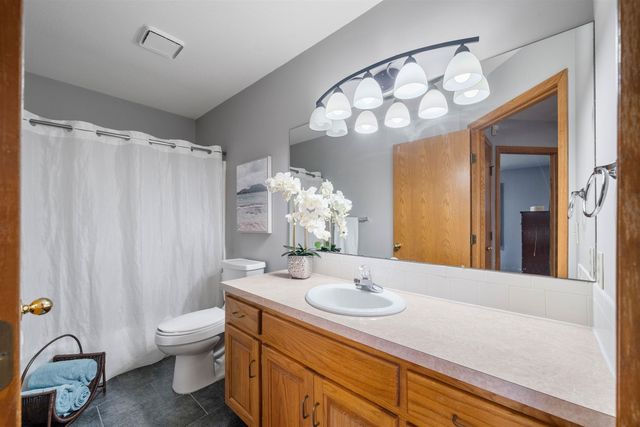 2507 N Cranbrook Ct, Wichita, KS 67226