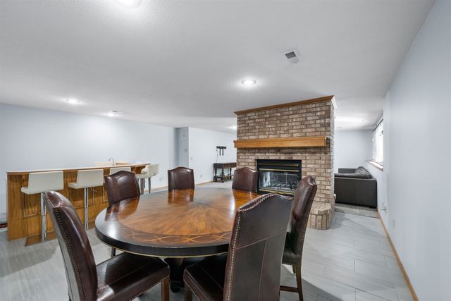 2507 N Cranbrook Ct, Wichita, KS 67226