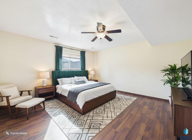 9213 W Norma Trl Trail, Sioux Falls, SD 57106