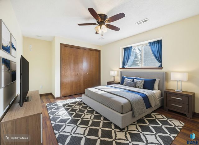 9213 W Norma Trl Trail, Sioux Falls, SD 57106