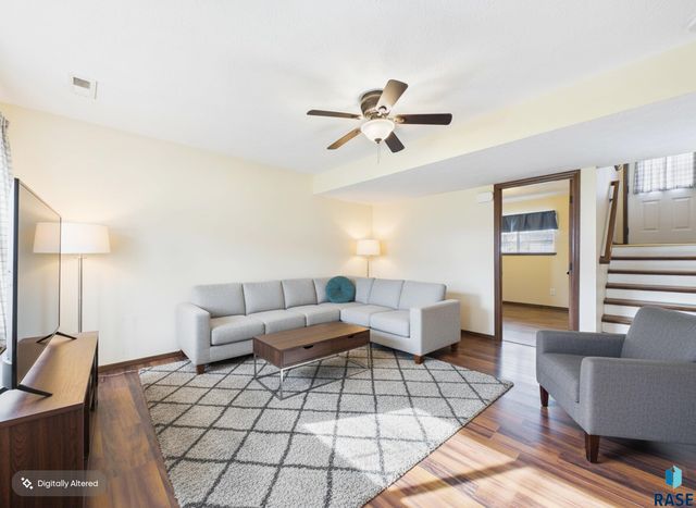 9213 W Norma Trl Trail, Sioux Falls, SD 57106