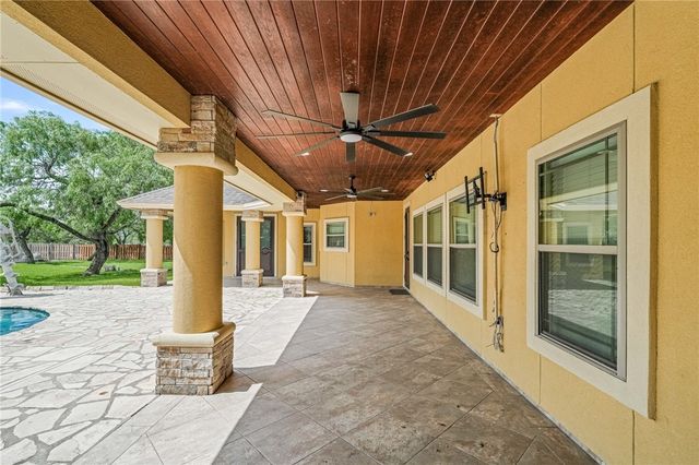 5498 Lonesome Dove, Robstown, TX 78380
