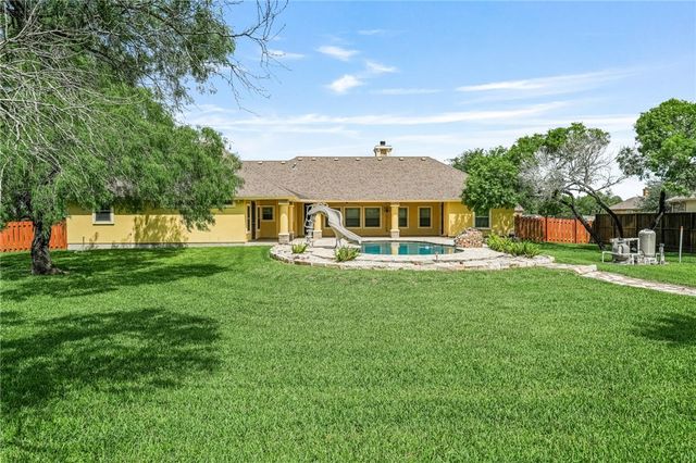 5498 Lonesome Dove, Robstown, TX 78380