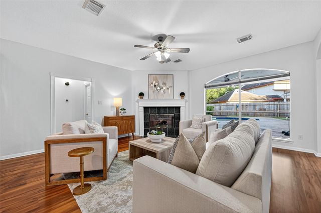 13011 Mossy Ridge Cove, Houston, TX 77041