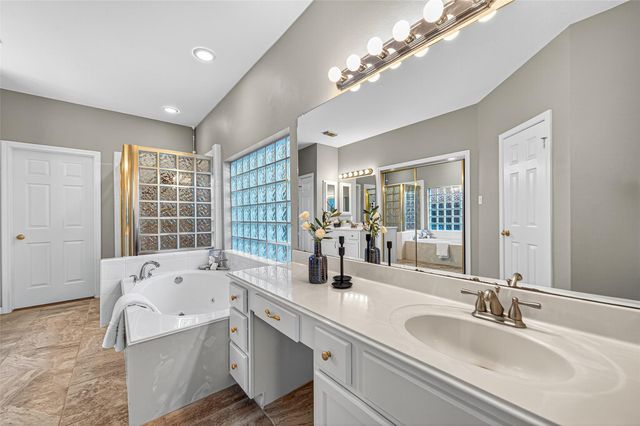 13011 Mossy Ridge Cove, Houston, TX 77041