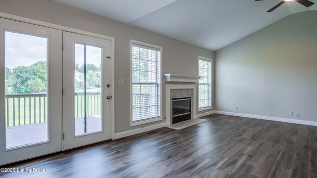 15420 Beckley Hills Dr, Louisville, KY 40245