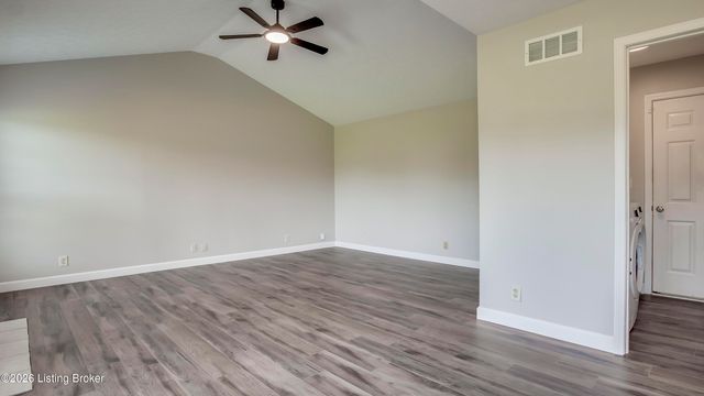 15420 Beckley Hills Dr, Louisville, KY 40245
