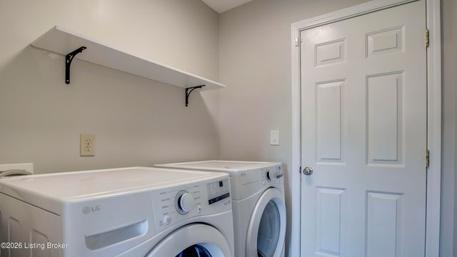 15420 Beckley Hills Dr, Louisville, KY 40245