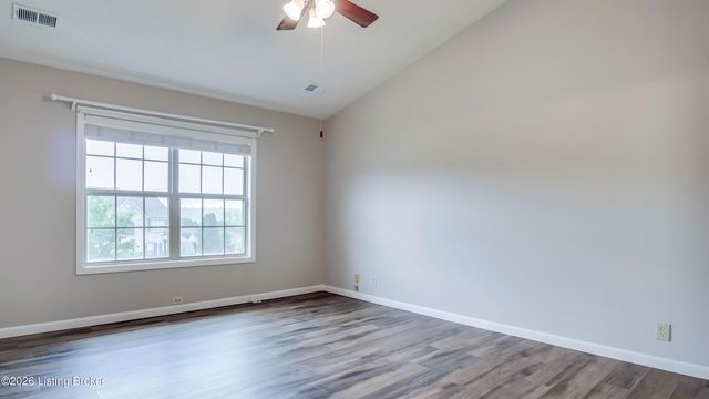 15420 Beckley Hills Dr, Louisville, KY 40245