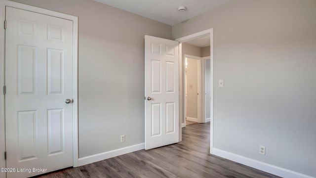 15420 Beckley Hills Dr, Louisville, KY 40245