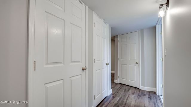 15420 Beckley Hills Dr, Louisville, KY 40245