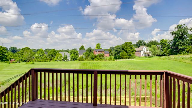 15420 Beckley Hills Dr, Louisville, KY 40245