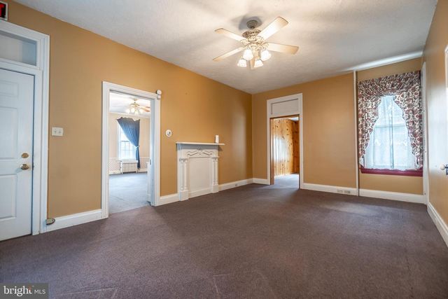 249 YORK ST, Hanover, PA 17331