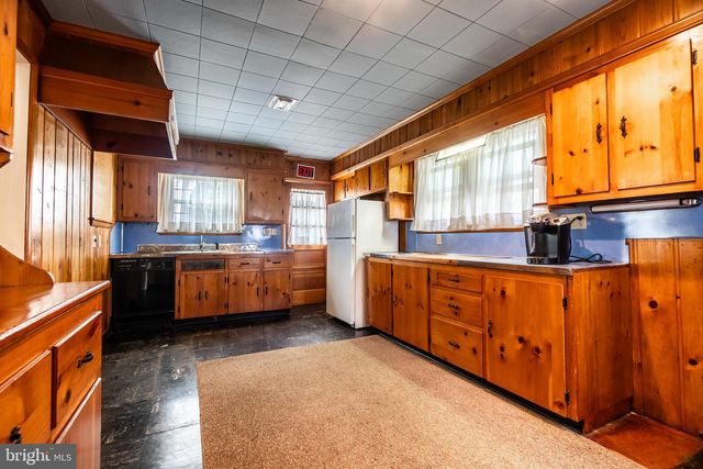 249 YORK ST, Hanover, PA 17331