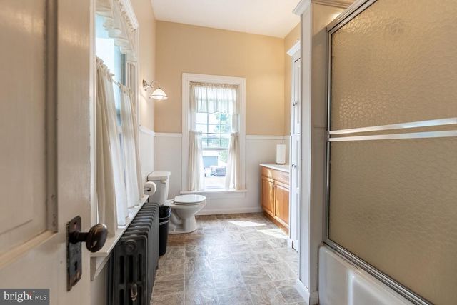 249 YORK ST, Hanover, PA 17331