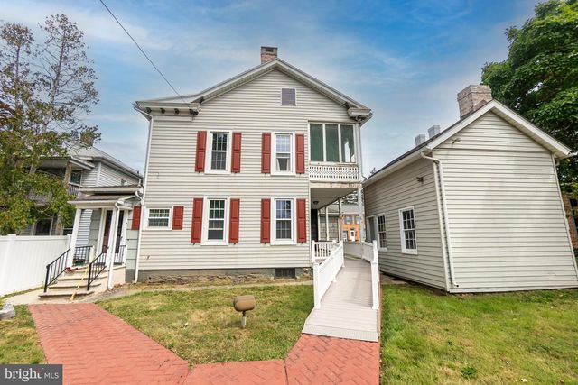 249 YORK ST, Hanover, PA 17331