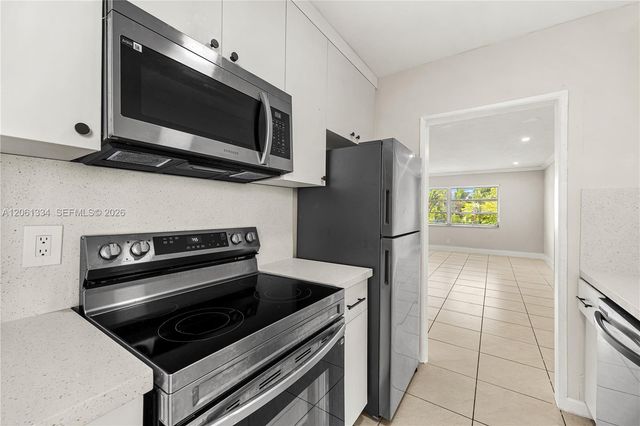 5420 Hollywood Blvd 203, Hollywood, FL 33021