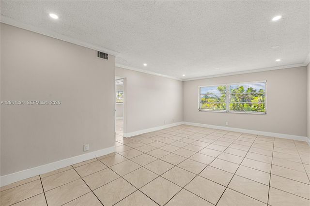 5420 Hollywood Blvd 203, Hollywood, FL 33021