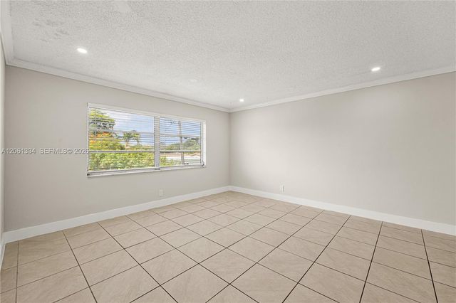 5420 Hollywood Blvd 203, Hollywood, FL 33021
