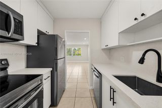 5420 Hollywood Blvd 203, Hollywood, FL 33021