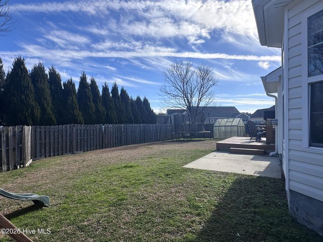 104 Kenmore Court, New Bern, NC 28560