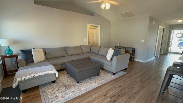 104 Kenmore Court, New Bern, NC 28560