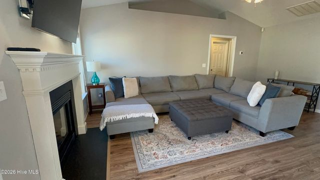 104 Kenmore Court, New Bern, NC 28560