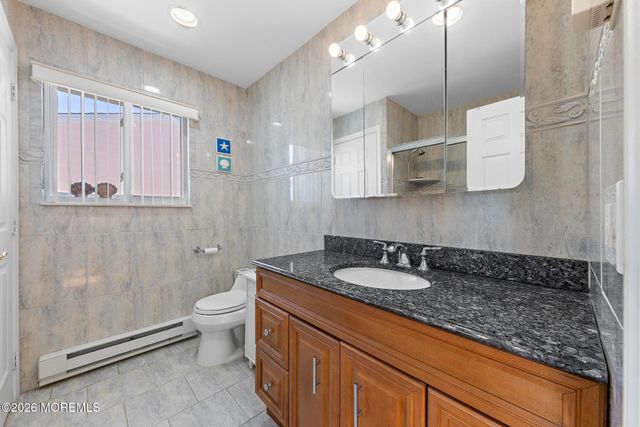 47 Henry Drive, Manahawkin, NJ 08050