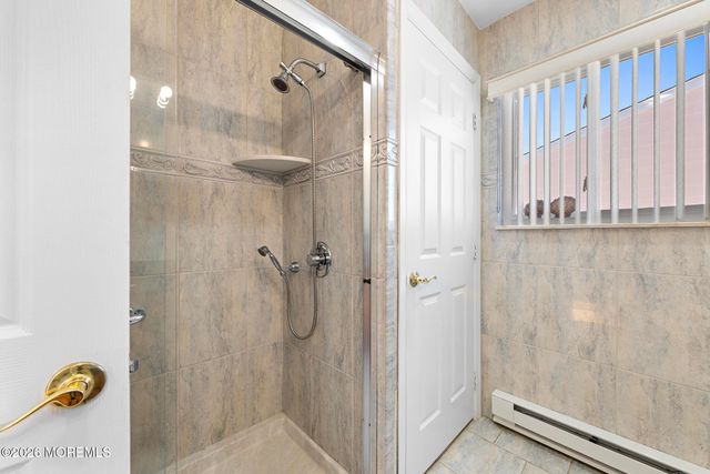 47 Henry Drive, Manahawkin, NJ 08050